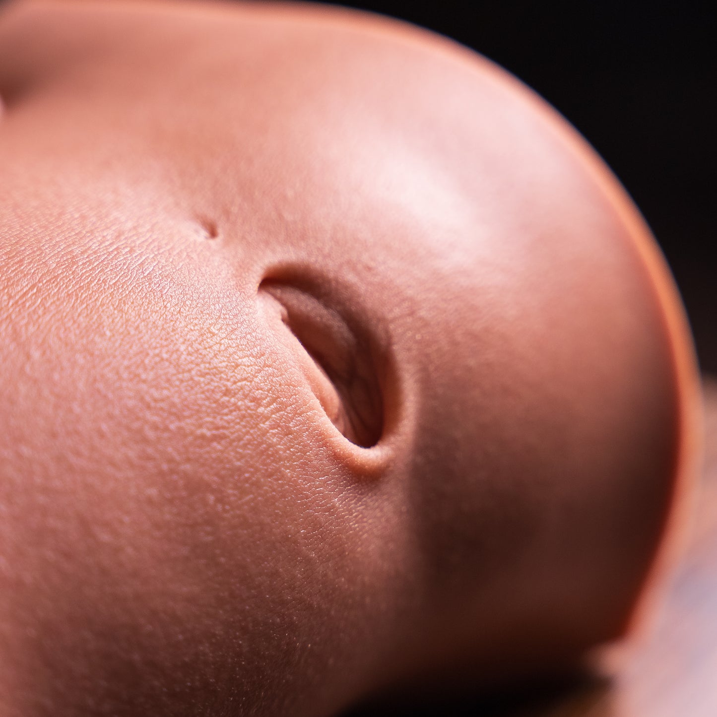“Adrianna Mini Slab” - Realistic Belly Button Silicone Display