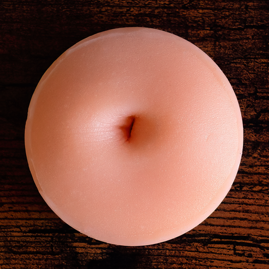 “James” - Realistic Belly Button Silicone Display