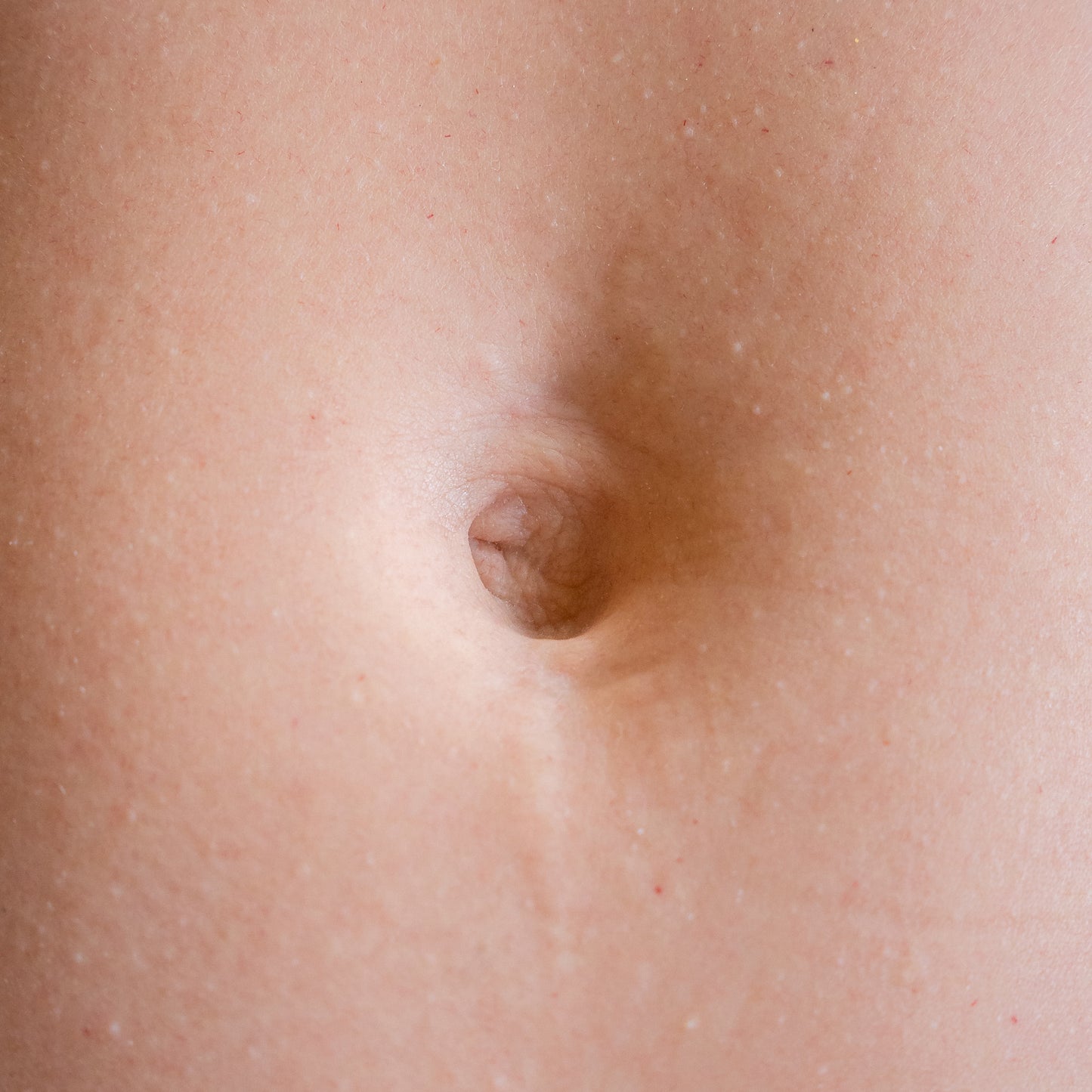 "Hannah Mini Slab" - Realistic Belly Button Silicone Display