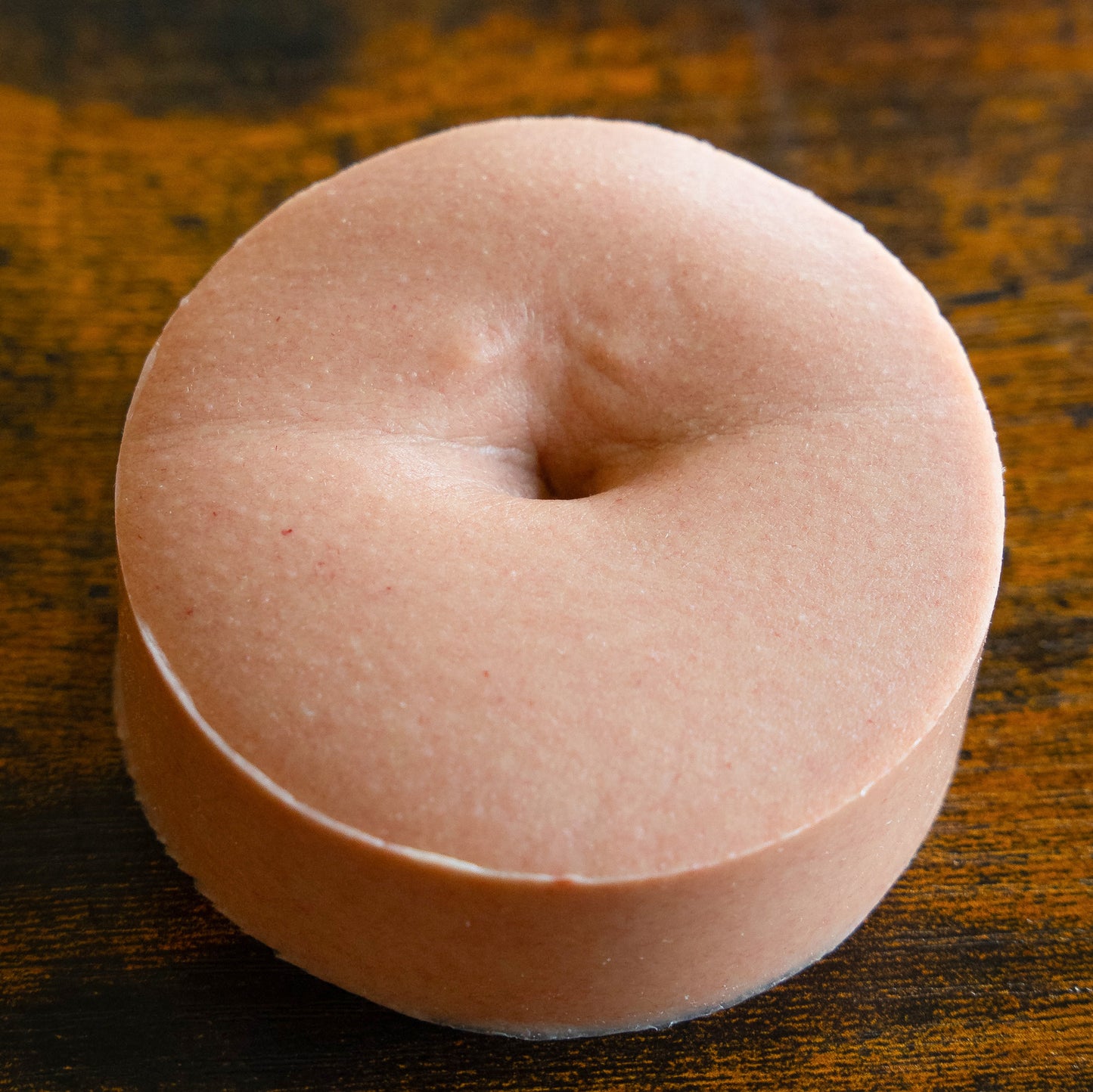 “Lily” - Realistic Belly Button Silicone Display