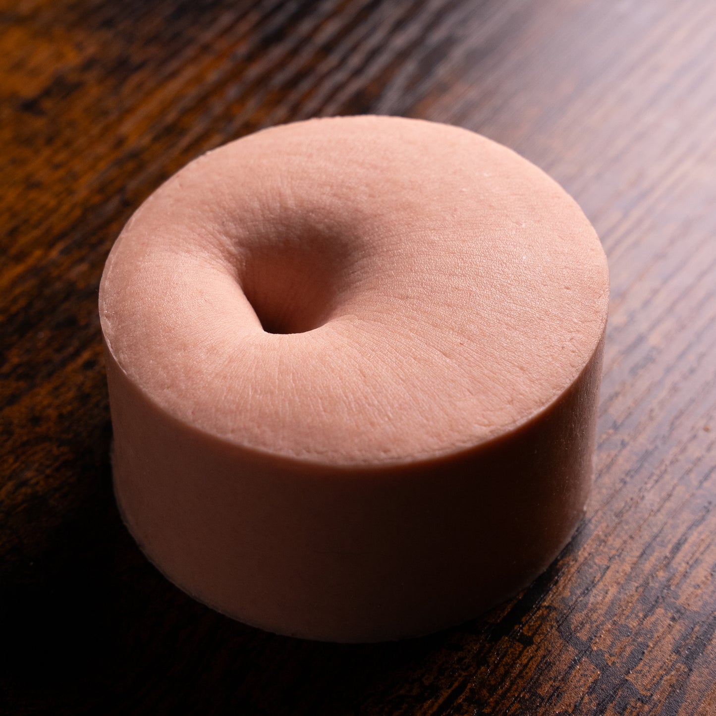 “Jessie” - Realistic Belly Button Silicone Display